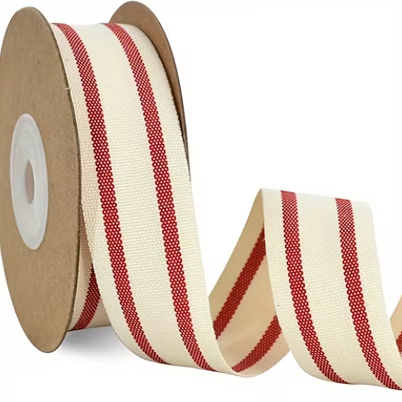 Стрічка 1,5см 10м в червону полоску Canea