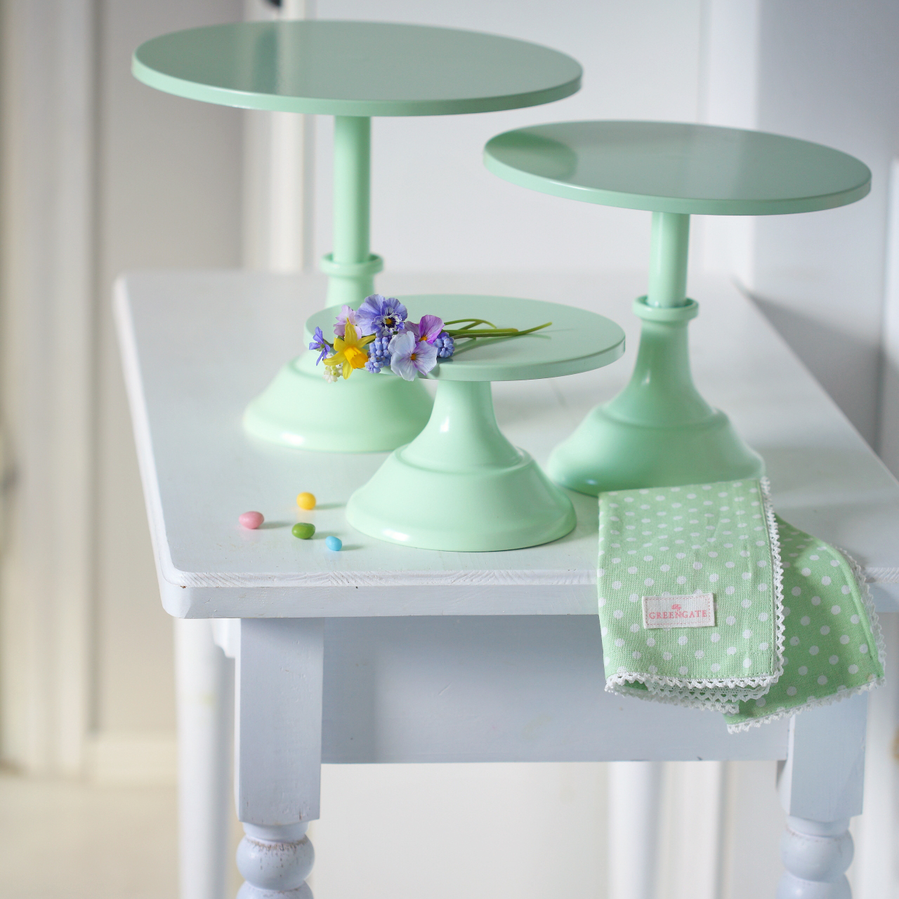 Підставка металева під торт м'ятна 30см Canea