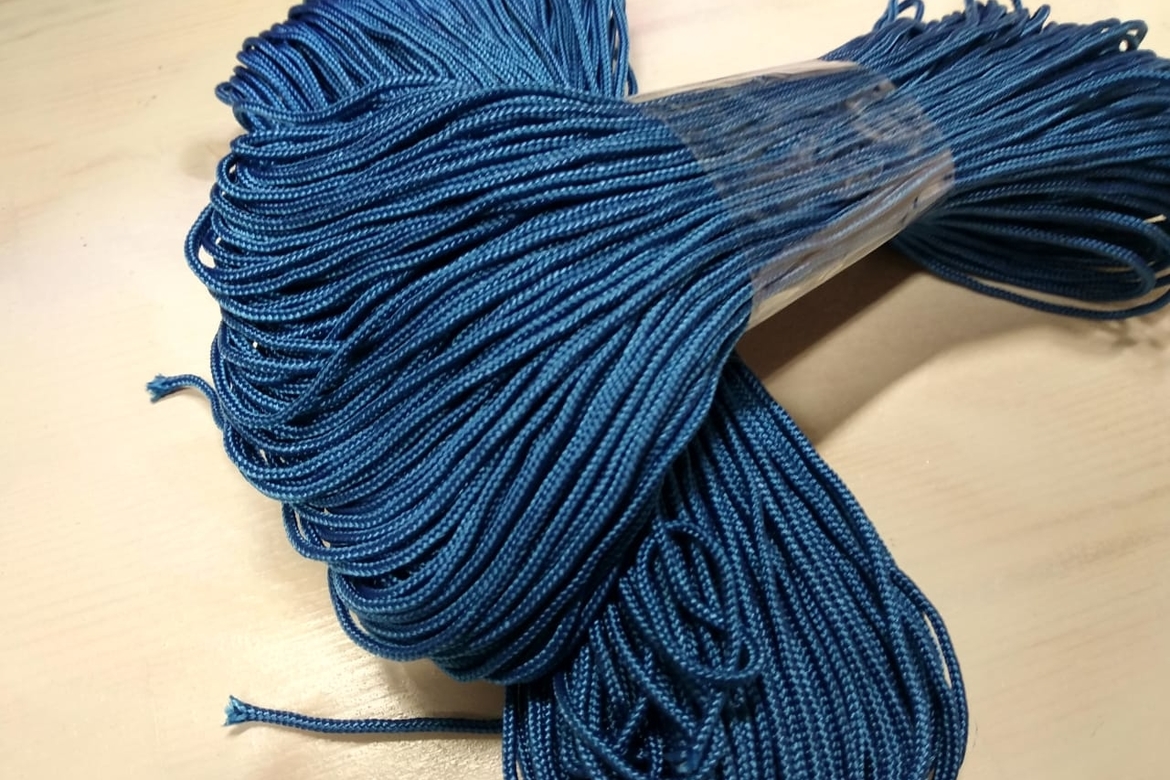 Плетеная корзинка из джута