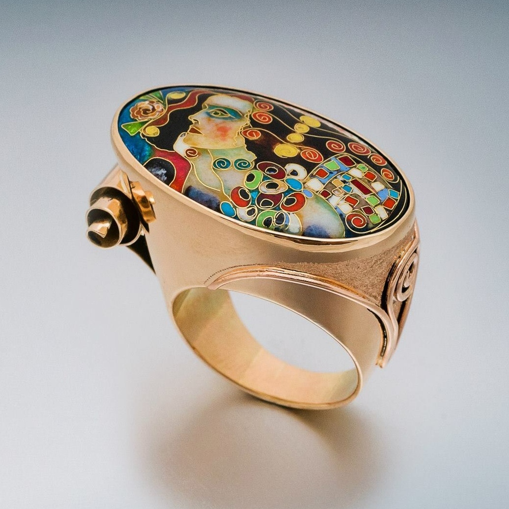 Кольцо финифть. Кольцо Минакари золото. Золотое кольцо Delta Jewelry 2103390-d c эмалью. Минанкари в золоте. Минанкари Иран.