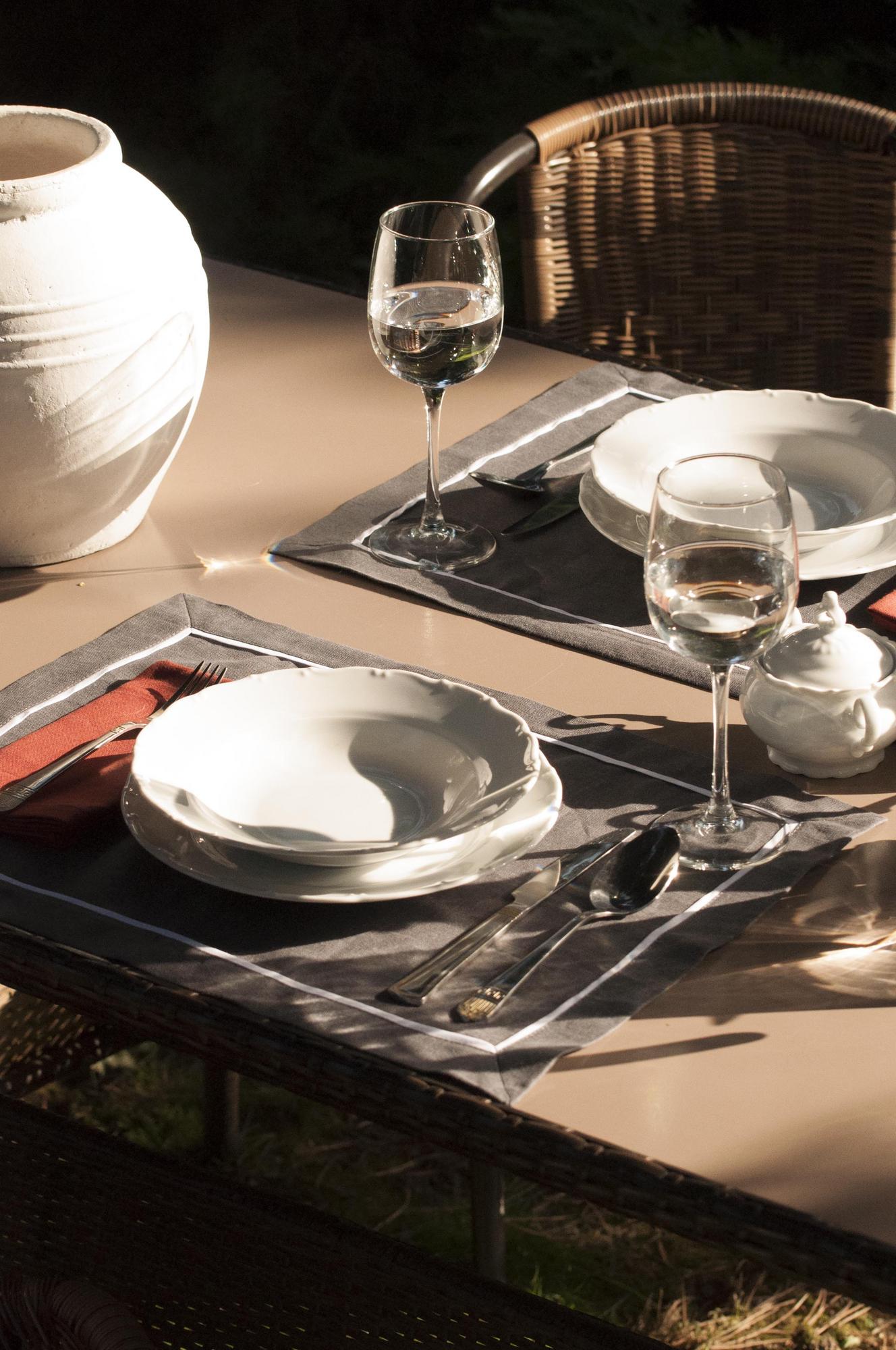 Плейсмат оттенок Гроза  с белым кантом