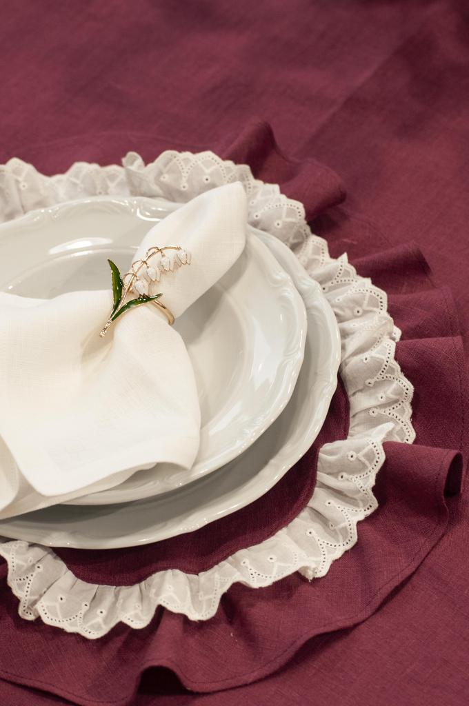 Плейсмат оттенок Пион  с рюшей и кружевом