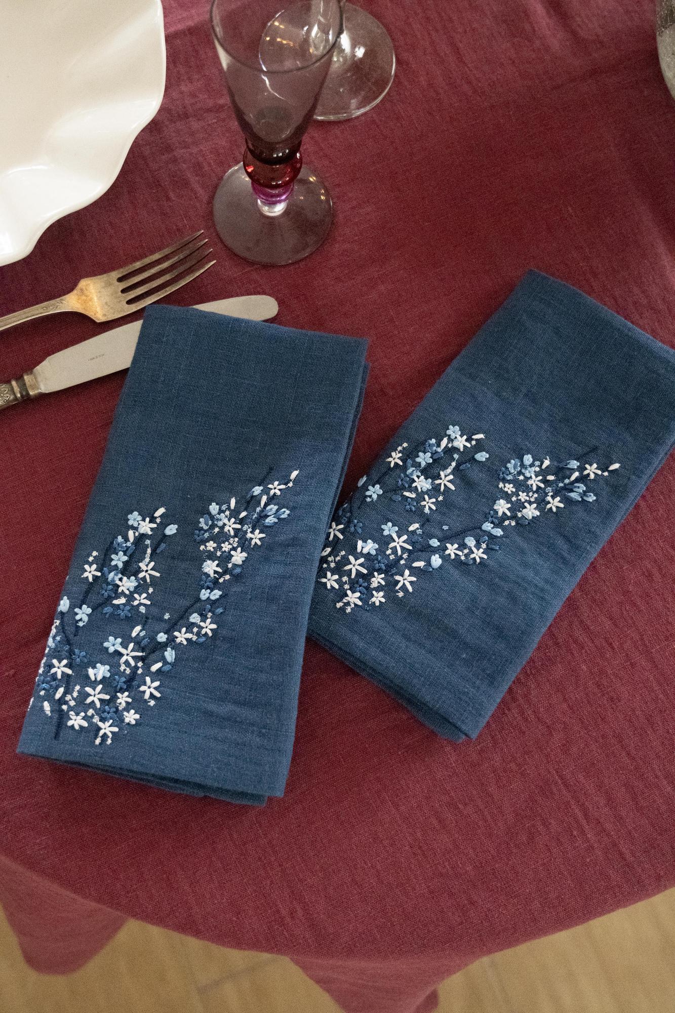 Комплект салфеток оттенок Океан  с вышивкой Веточки