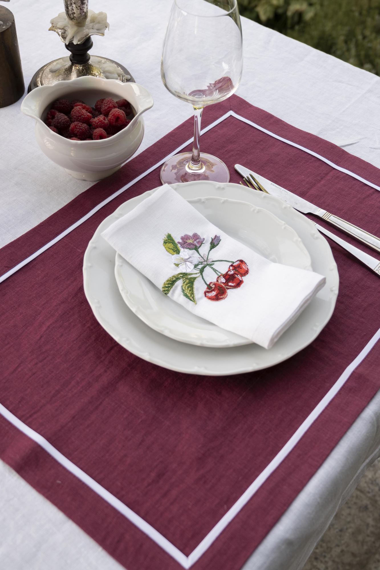 Плейсмат оттенок Пион  с кантом