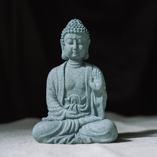 Камʼяна фігура Будда Абхаямудра