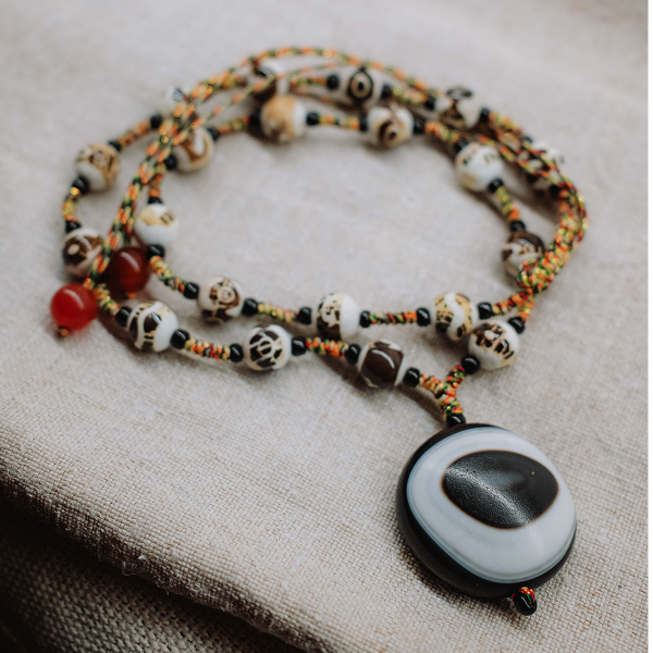 Намисто з агатовим оком