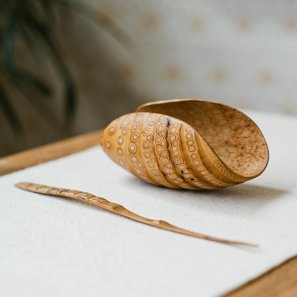 Чахе й голка з кореня бамбуку