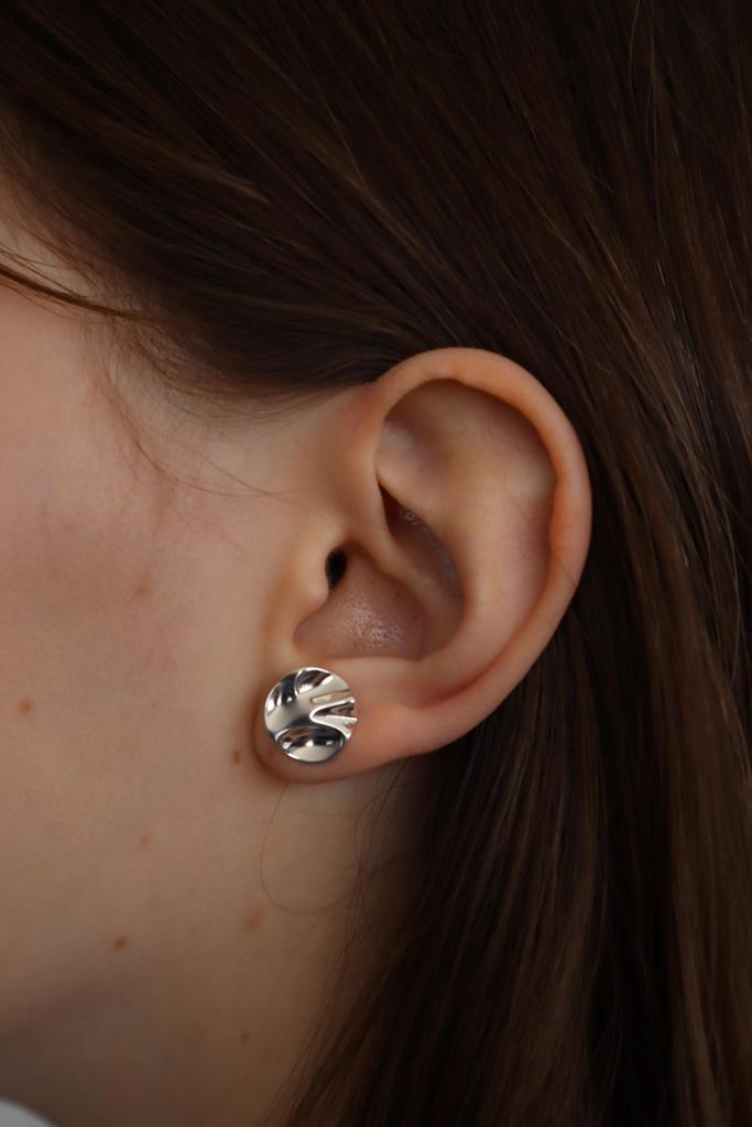 Пусеты Wrinkled Disc, mini,серебро 925