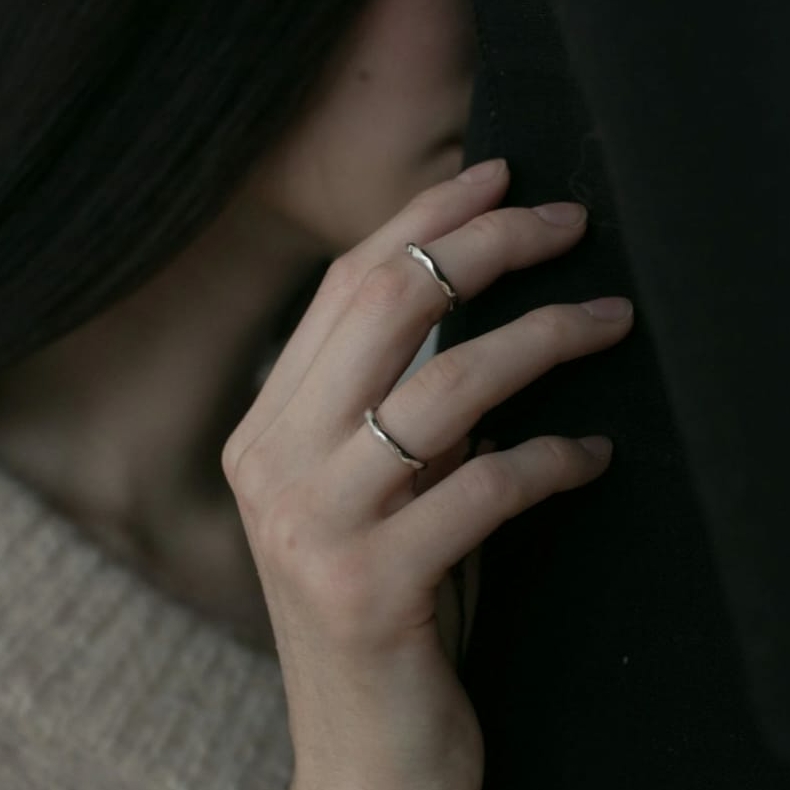 Кольцо на фалангу толстое неровное