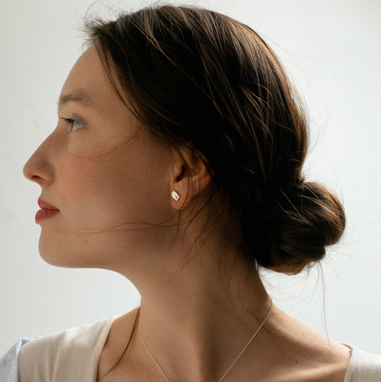 Моносерьга-гвоздик слиток серебро