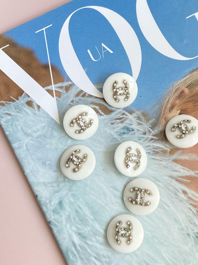 Button 18 mm, plastic