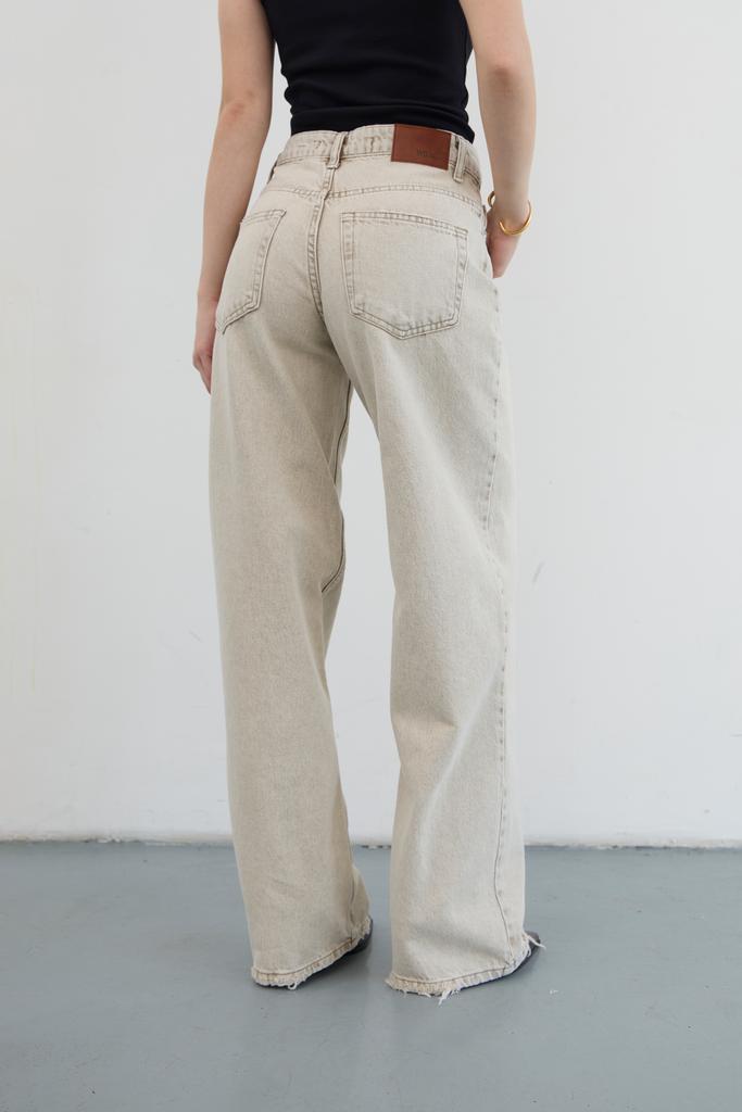 ДЖИНСИ ПАЛАЦЦО НА СЕРЕДНІЙ ПОСАДЦІ ПІСОЧНІ