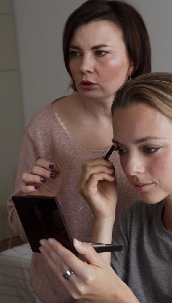 GROUP MAKEUP LESSON
