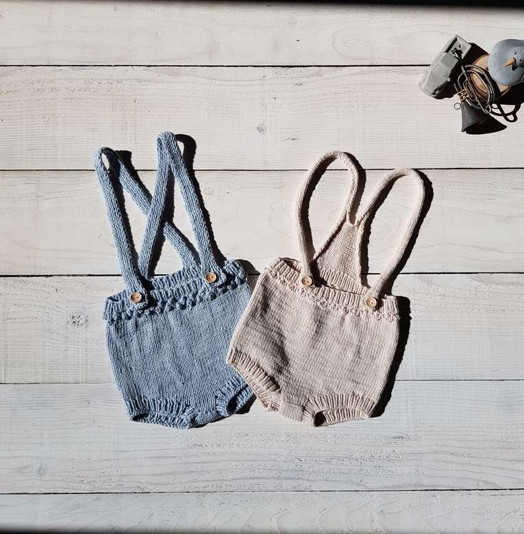 Pants short with rubber and with the straps for Kids Cotton