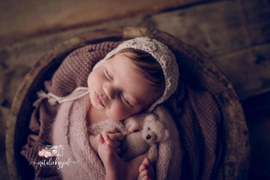 Hat with cord and cones pattern Cotton