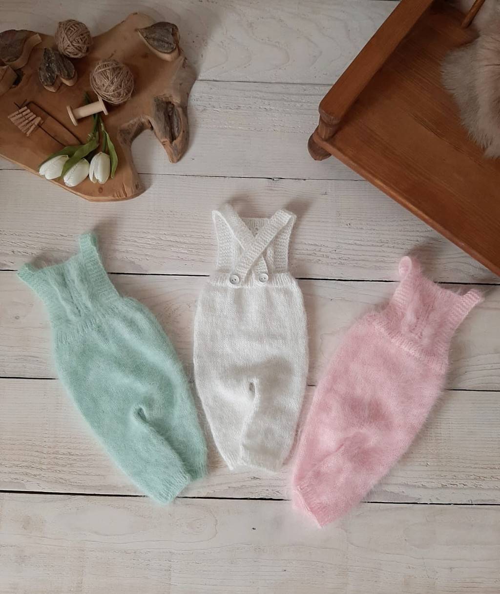 Overalls with straps and long feet