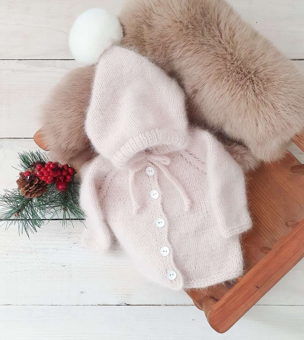 Jacket with  long sleeves and hood