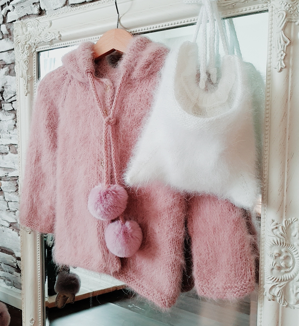 Jacket with  long sleeves and hood 3 Pompon for kids