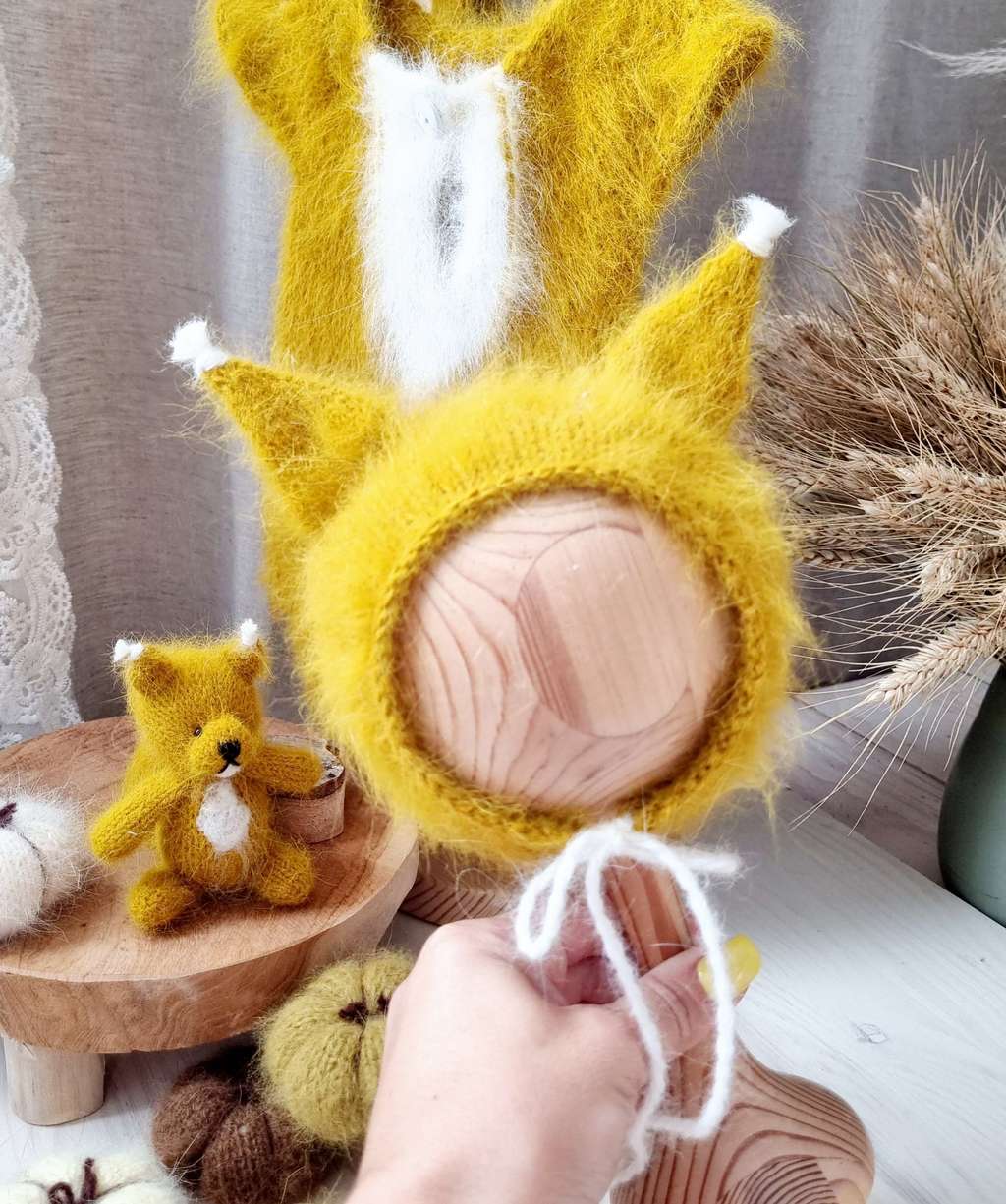 Hat Squirrel with cord