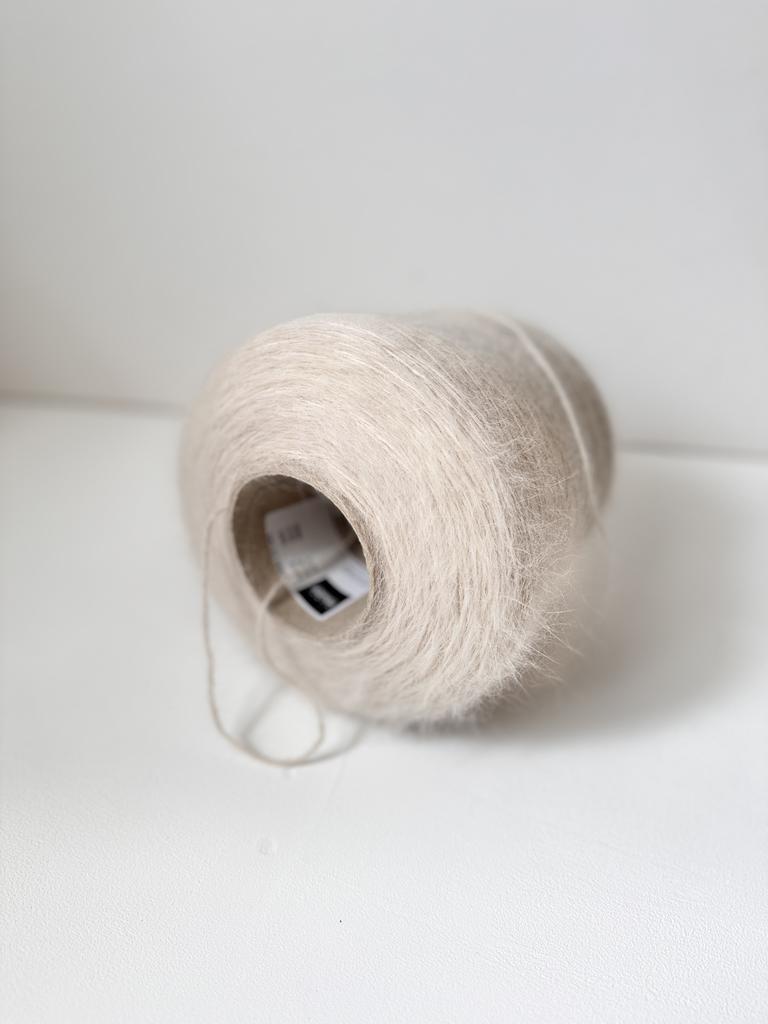 Angora Wool Filati 90% beige