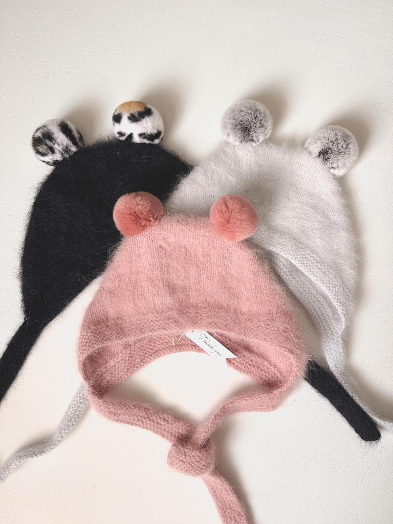 Hat  with pompons for kids