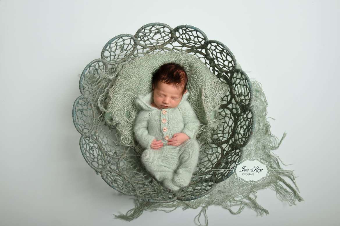 Overalls with hood long sleeves and closed long feet