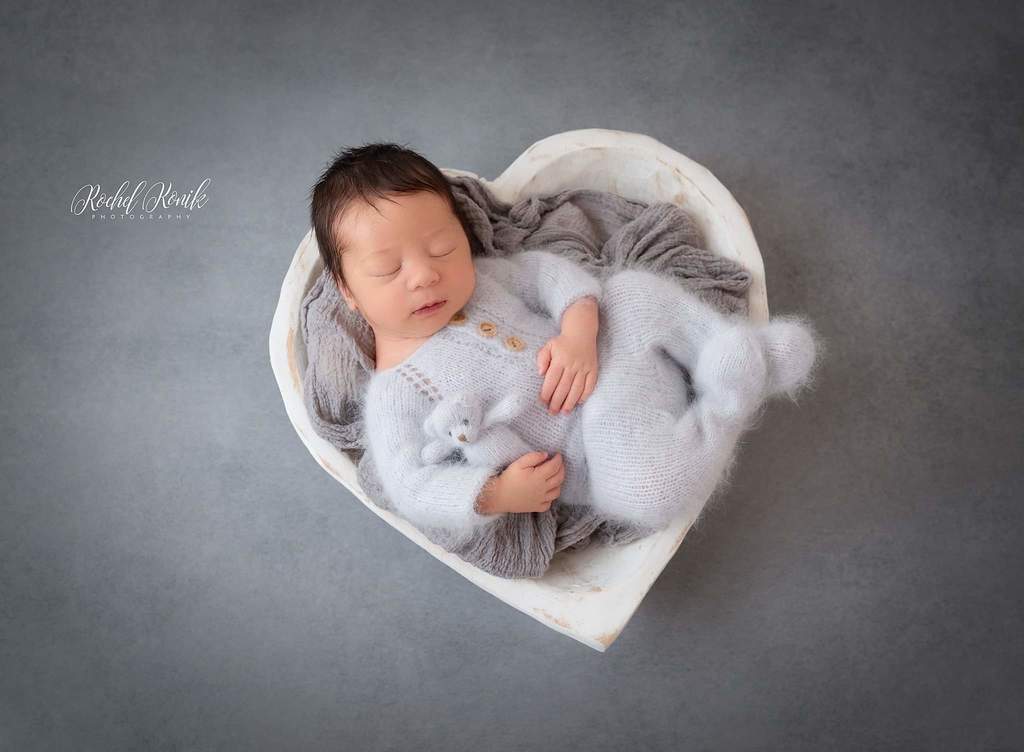 Overalls long sleeves and closed long feet