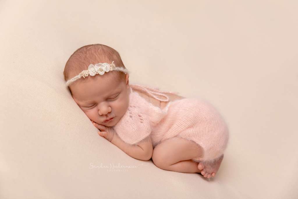 Body with drop neckline