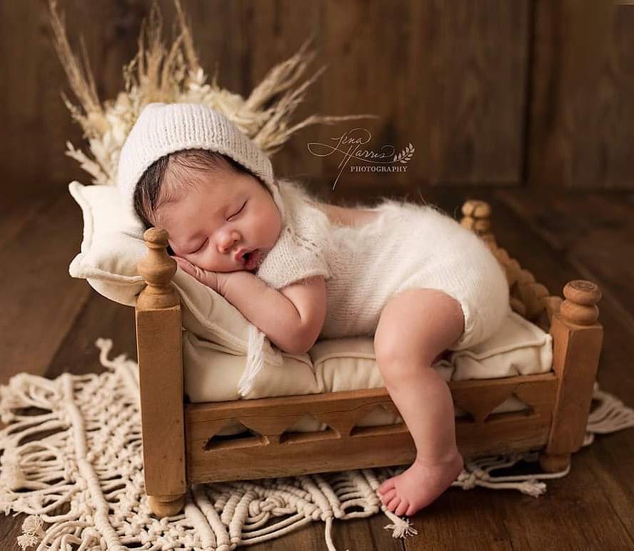 Body with drop neckline and braid