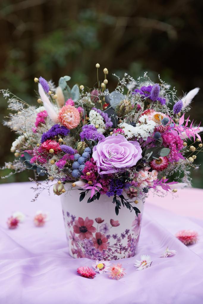 "Lilac Garden'