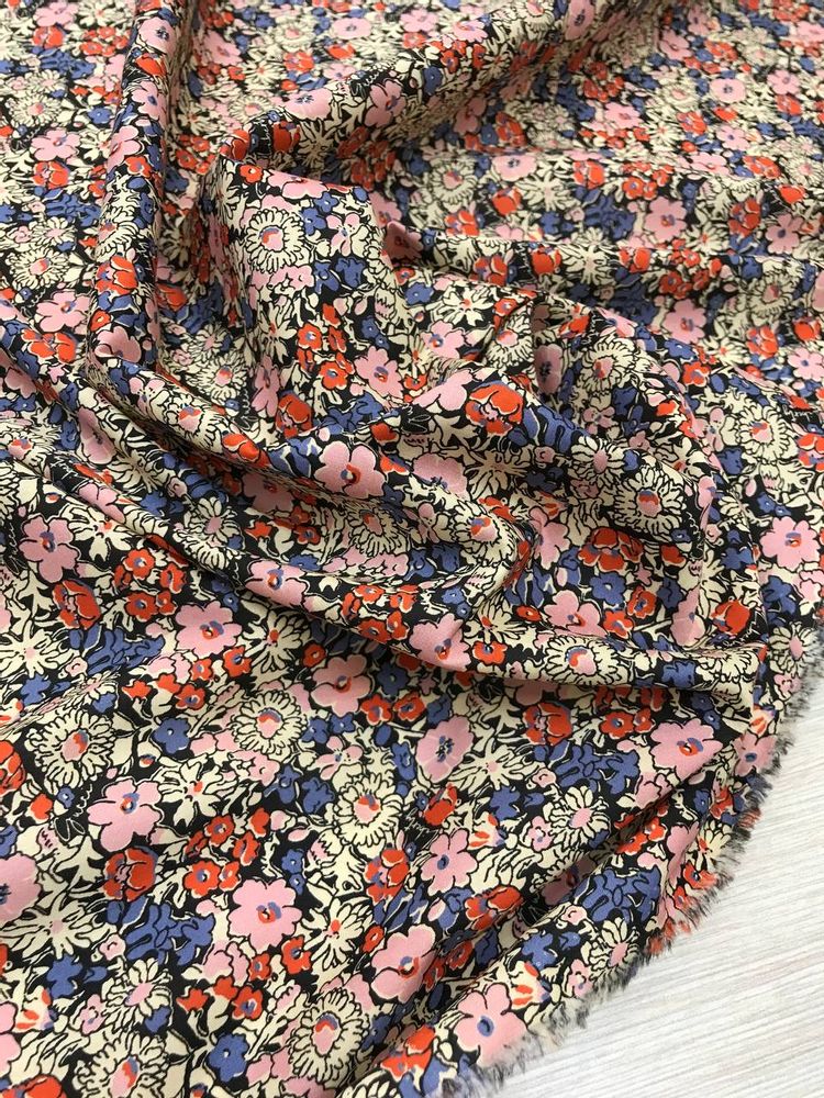 Хлопок оригинал Liberty G.ucci фон черный/multicolor