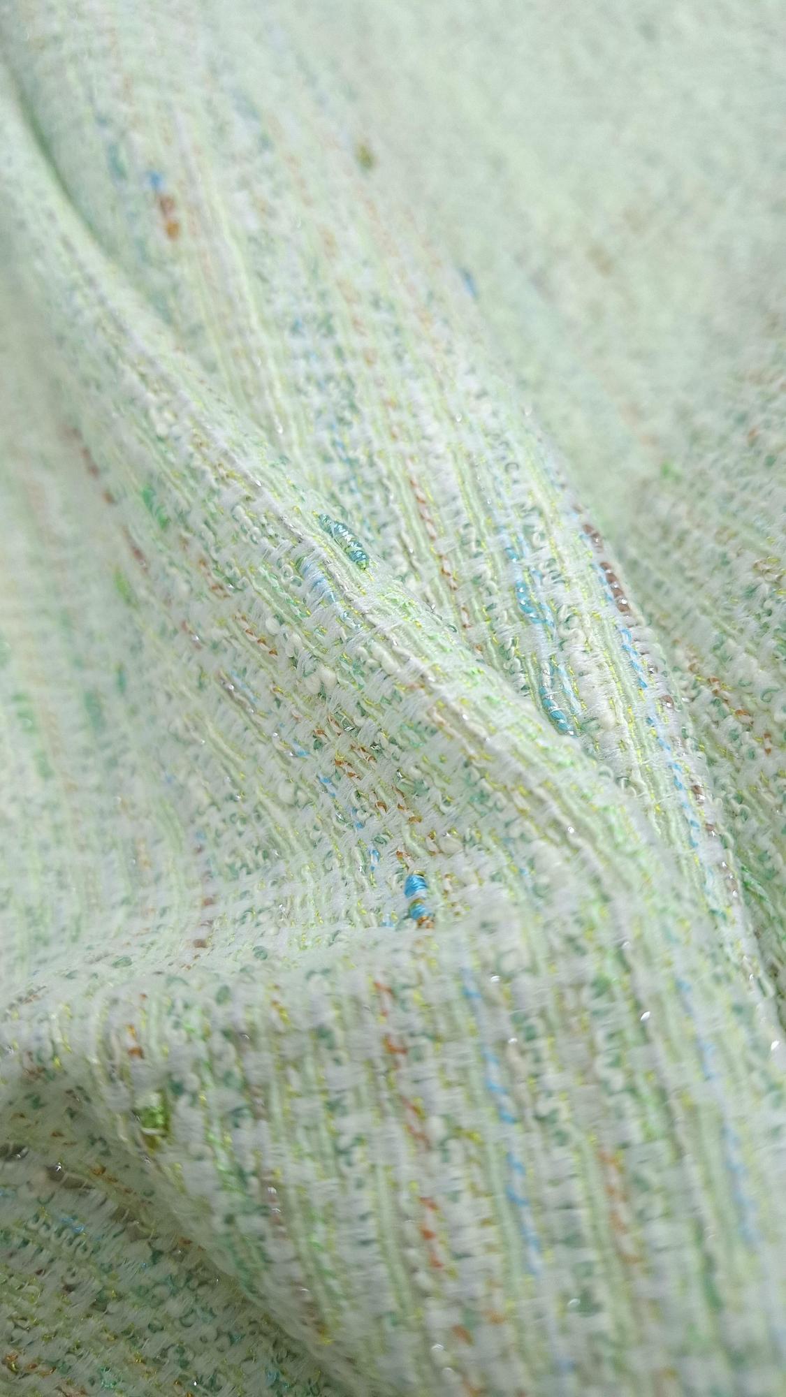 1.45м; 0,95м Твид R.uffo C0li пастельного зеленого цвета с люрексом