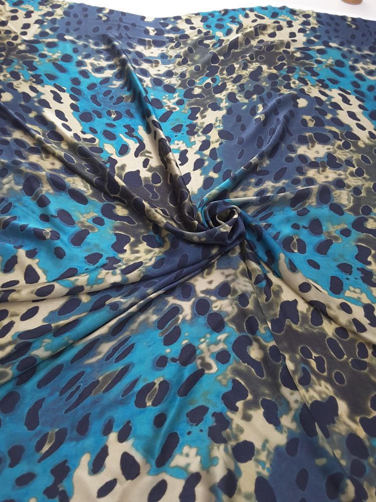 Шелк атласный с леопардовым принтом