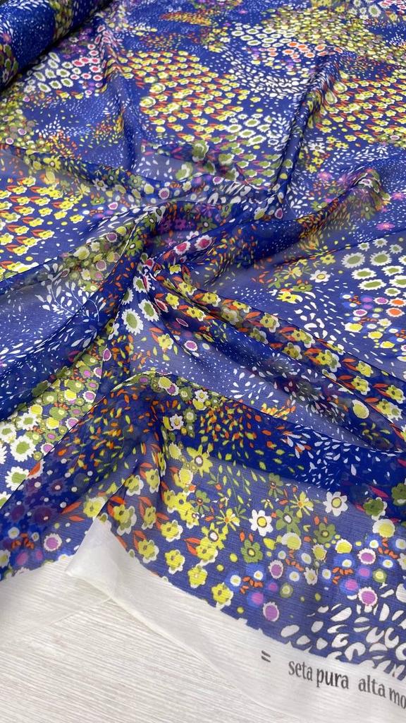 Шёлковый шифон V@lentino фон синий с цветочным принтом