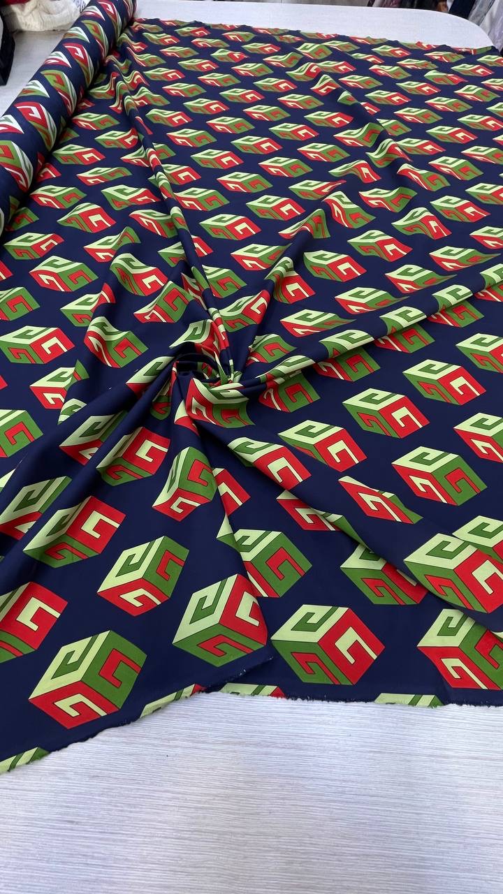 3,4м 2,95м Хлопок поплин оригинал G.ucci фон синий