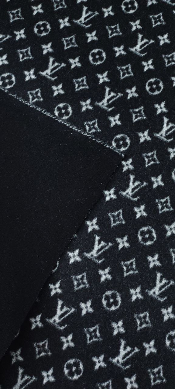 Пальтовый двухслойный кашемир оригинал LV черного цвета