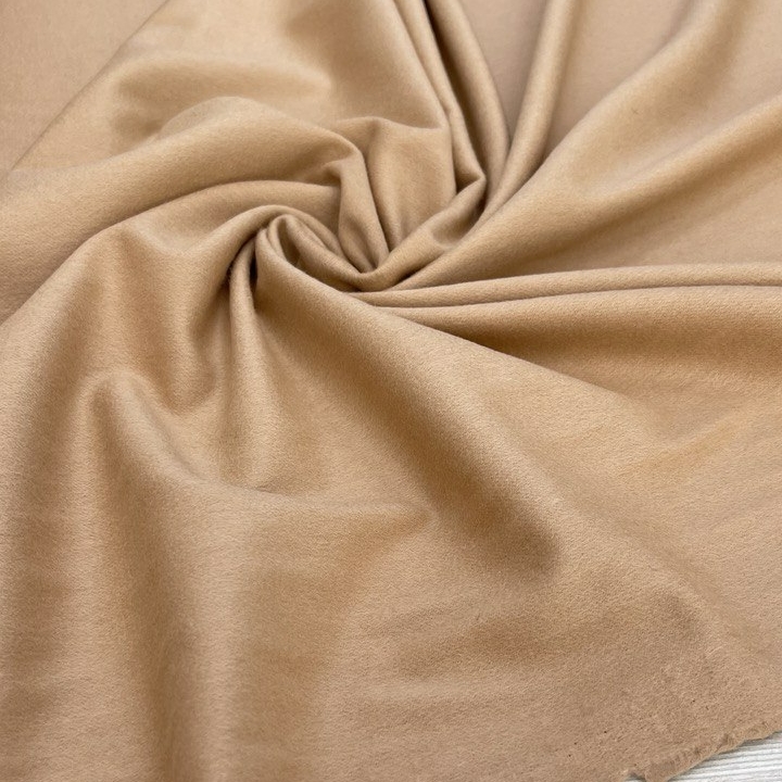 Костюмный кашемир с шерстью L0ro Pi@na песочного цвета