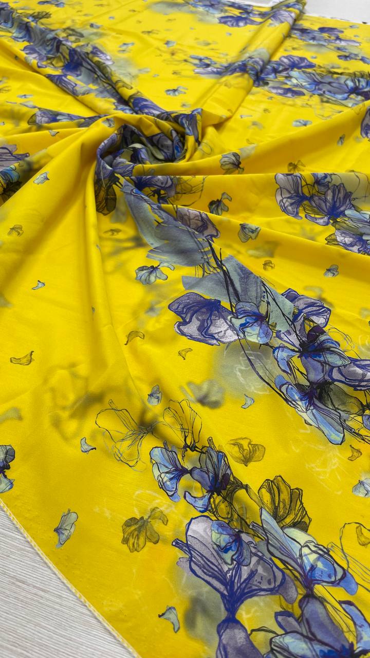 1,3м Шелковый крепдешин фон лимонный с синим цветочным принтом