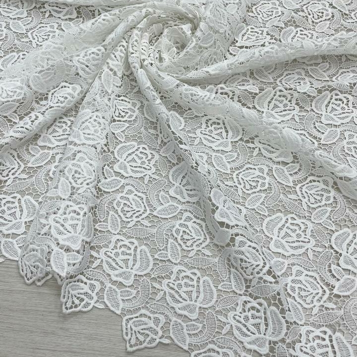 Хлопковое кружево макраме с  добавлением вискозы белого цвета