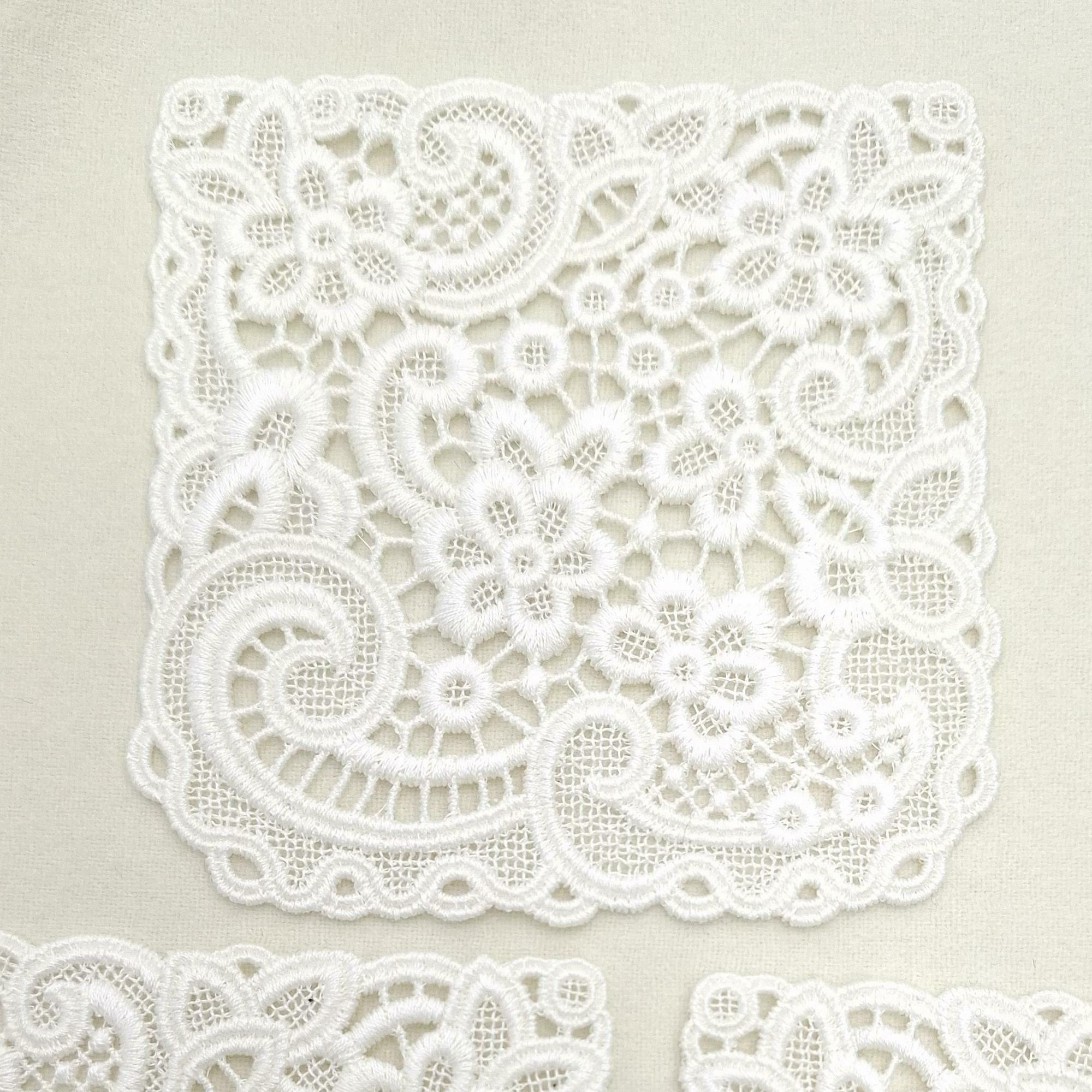 Декоративные кружевные карманы молочный цвет  11x11 см