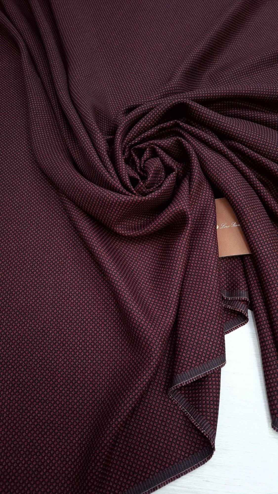 Костюмная конопля с шелком L0ro Pi@na бордо