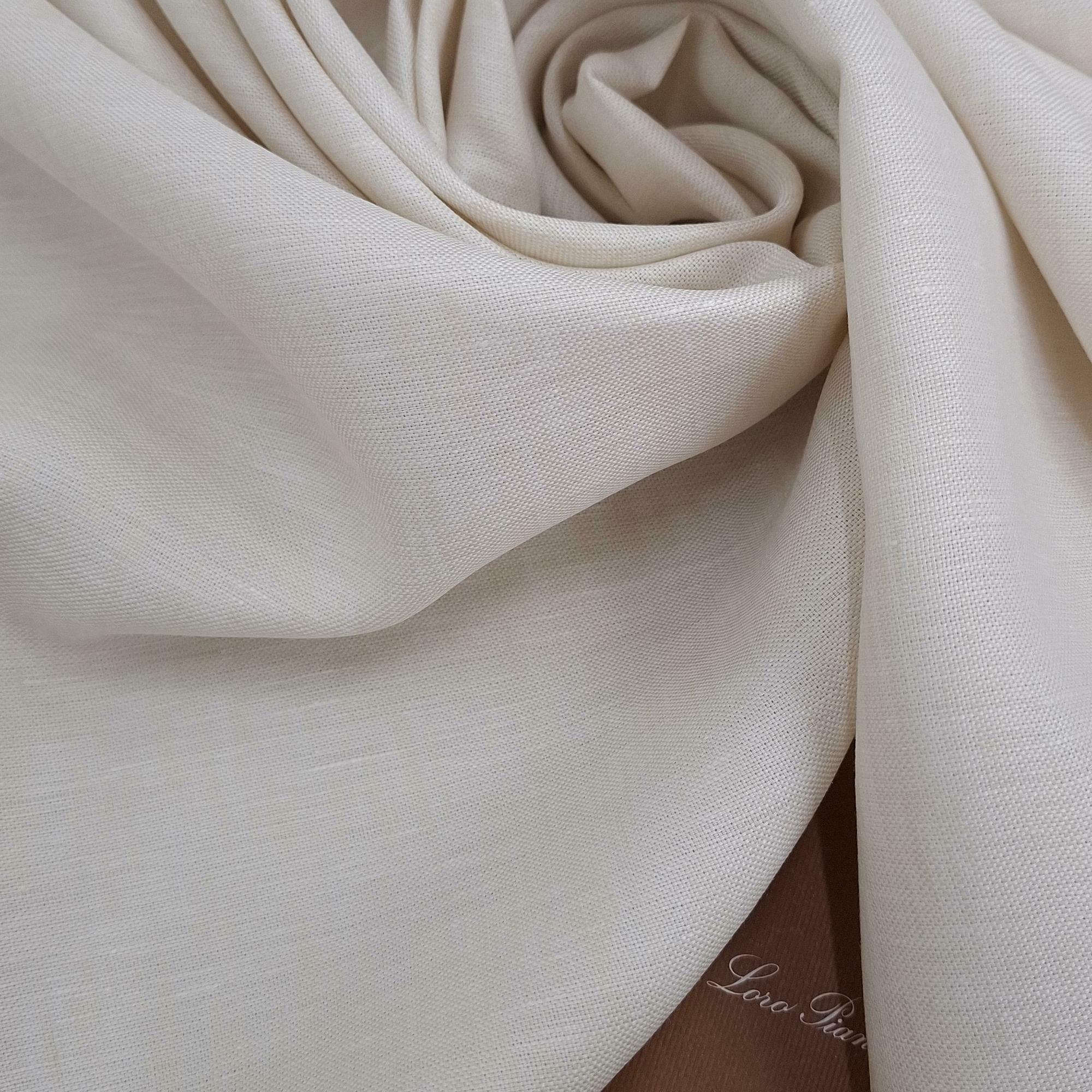 Костюмно-плательный лён L0ro Pi@na слоновая кость