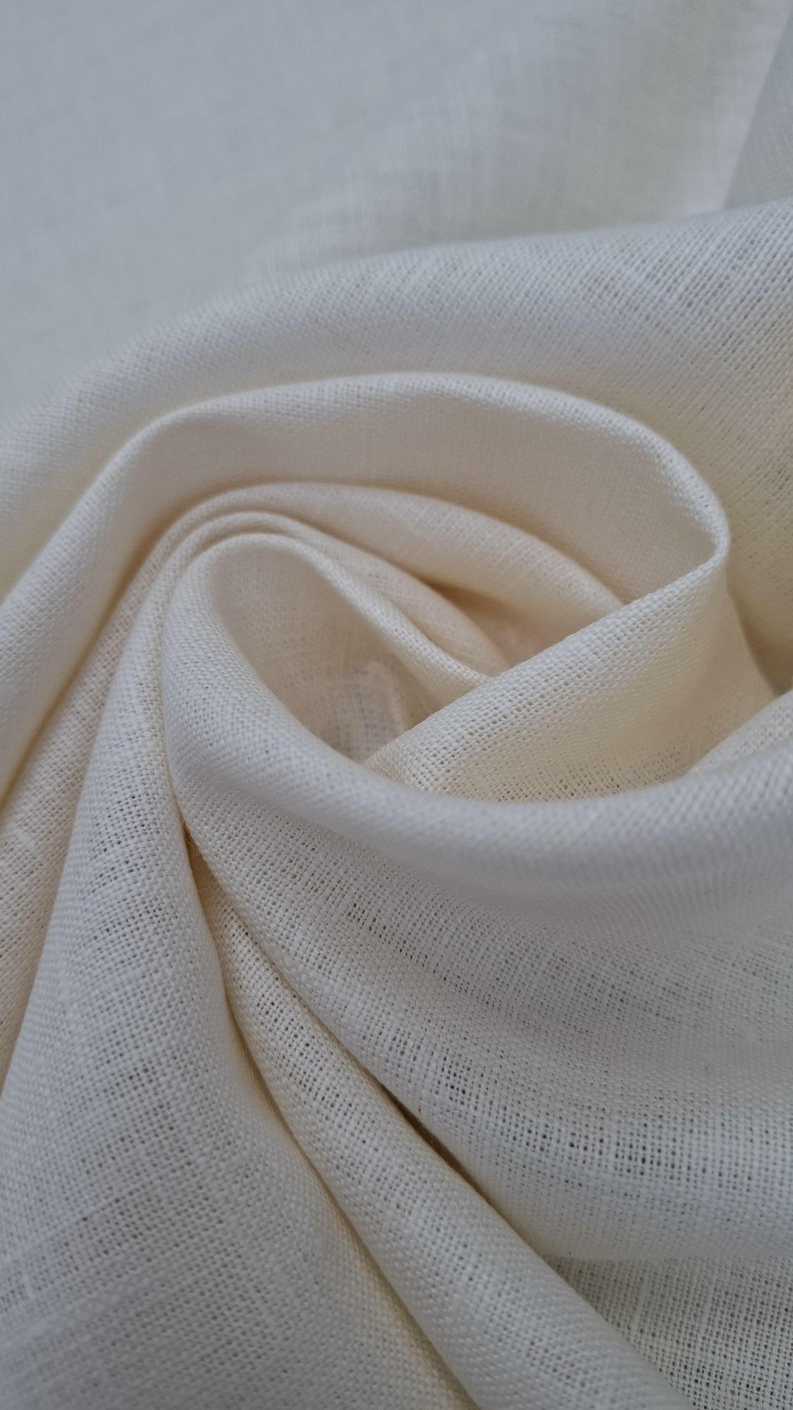 Костюмно-плательный лён сливочный  цвет L.oro Piano