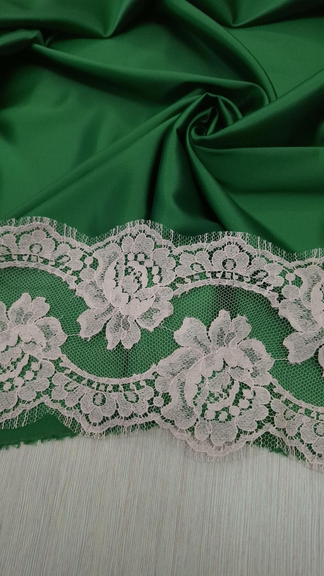 1,55м Кружево пудрового цвета