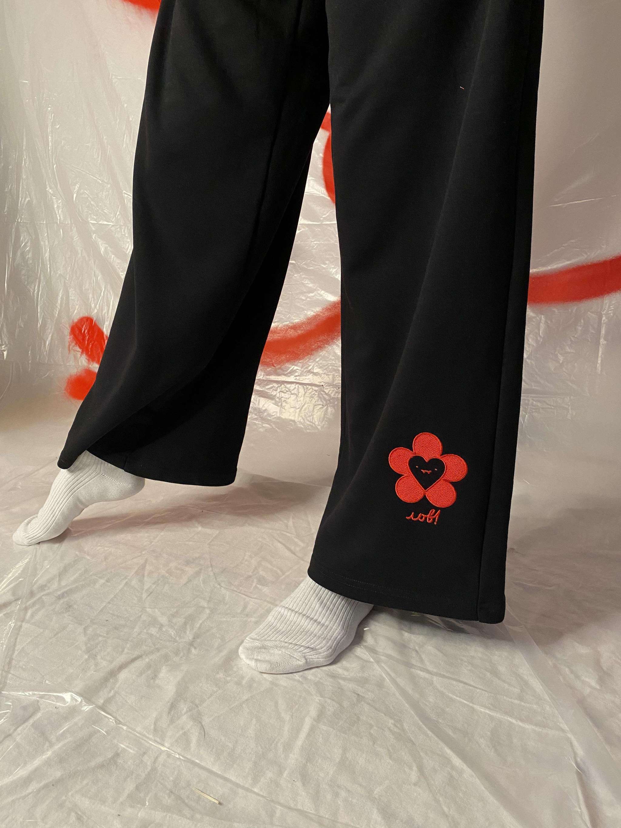 LOV ♡ pants (black)