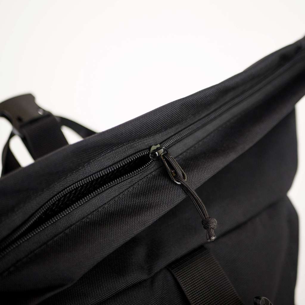 Міський рюкзак Roll Top III Black
