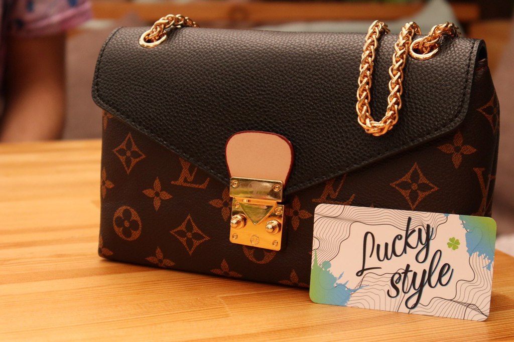 lv маленькая женская монограм коричневая 51203