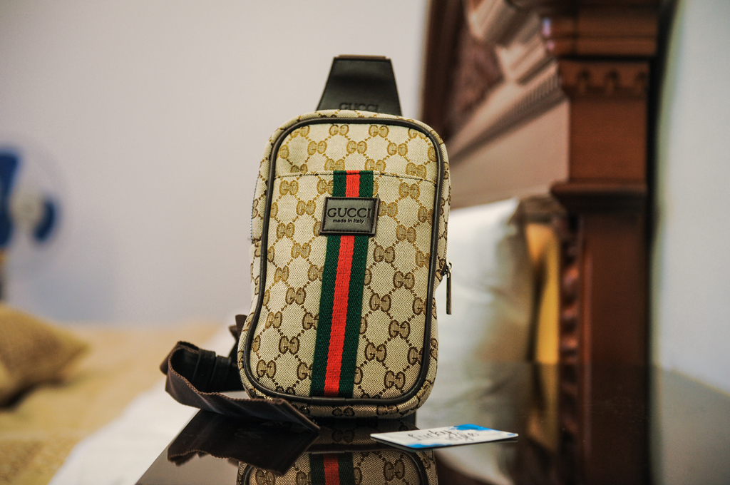 Бежевая Мужская Сумка Через Плечо Gucci