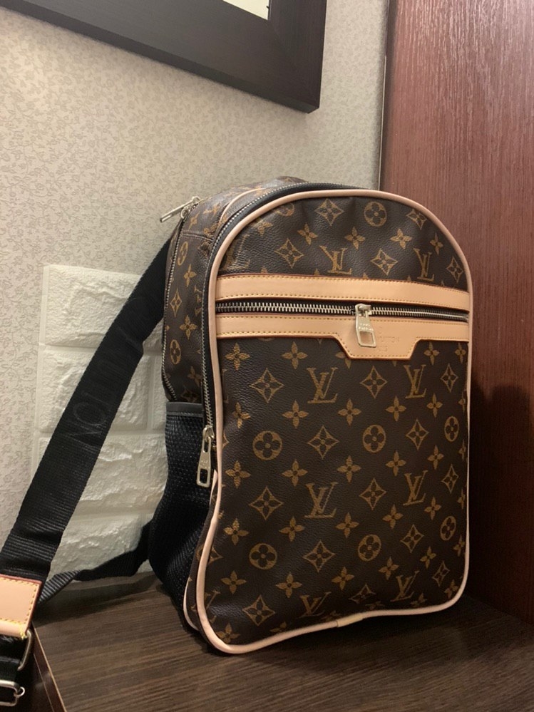 Женский рюкзак Louis Vuitton