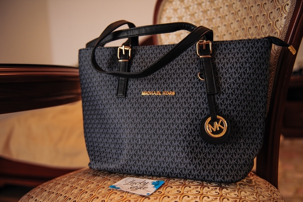 Сумка от michael kors